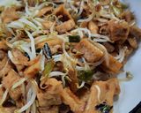 Foto langkah ke 3 dari resep Tumis Toge Tahu.