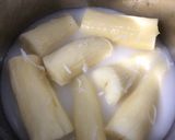 Hình bước làm 1 của món Khoai Mì Nấu Cốt Dừa