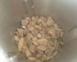 Foto del paso 2 de la receta: Pollo con almendras con Mambo