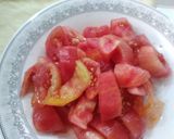 A picture of step 1 of Tamater ki chutney.
