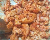 รูปขั้นตอนการทำที่ 3 ของ แกงเผ็ดไก่(แกงแดง)สูตรไม่ใส่กระทิ