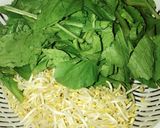 Hình bước làm 1 của món Bún số 8 trộn rau củ