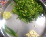 A picture of step 1 of Mooli k patte ki chutney.