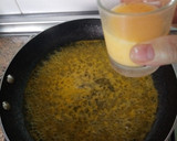 Foto del paso 3 de la receta: Salmón en salsa de mandarina con romero