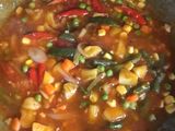 Ayam,tahu,telor puyuh masak saos asam manis