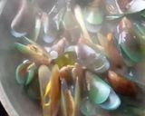 Foto langkah ke 3 dari resep Kerang hijau saus Padang.