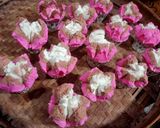 Foto langkah ke 6 dari resep Bolu kukus mekar santan.