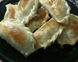 Foto del paso 10 de la receta: Empanadas de carne picada fritas y al horno
