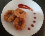 A picture of step 4 of Ring Samosa.