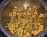 A picture of step 6 of Methi palak muthiya dhokla.