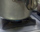 A picture of step 6 of Moong daal vegetable khichdi.