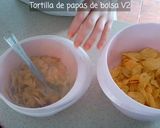Foto del paso 2 de la receta: Tortilla de papas de bolsa V2