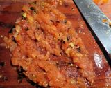 Foto del paso 4 de la receta: Omeleta de huevo con Verdolagas, tocino y salsa de tomate tatemada