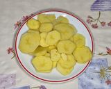 Foto del passaggio 2 della ricetta Patate e funghi in coccio