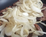 Foto del paso 4 de la receta: Chuleta de Res Encebollada (fácil de hacer)