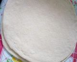 A picture of step 2 of Pinwheel Bread "saganoti".