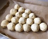 A picture of step 12 of Grape-Shaped Condensed Milk Bread.