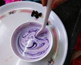 A picture of step 2 of Blue Berry Yoghurt.