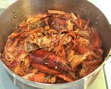 A picture of step 2 of Lobster bisque.