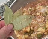 Foto del paso 12 de la receta: Caldereta de Cordero con Vermout, Manzana y Alcachofa