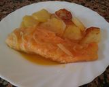 Foto del paso 4 de la receta Salmón a la naranja con patatas panadera