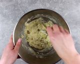 Kovászos olívás gluténmentes kenyér recept fázis 1 fotója