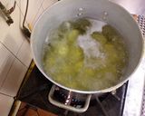 Foto del paso 1 de la receta: Tortitas de papa con queso