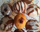 A picture of step 3 of Glaze doughnuts.