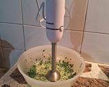 Foto del paso 2 de la receta: Faina verde de perejil y ajo