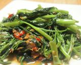 Foto langkah ke 6 dari resep Tumis Kangkung Belacan.