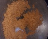 A picture of step 2 of Rava besan ladoo.