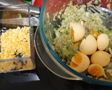 Foto del paso 6 de la receta: Huevos rellenos de aguacate y atún