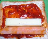 Foto langkah ke 3 dari resep Pizza roti tawar goreng.