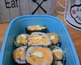 Foto langkah ke 3 dari resep Egg Mayo Sushi, Bekal Sekolah Sikecil.