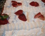 Foto del paso 6 de la receta Mi bizcochuelo de fresas y merengue italiano 💕