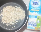 Foto langkah ke 1 dari resep Oatmel susu - sarapan diet.