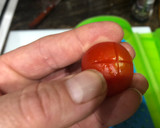 Foto del paso 3 de la receta: Cola de rape a la plancha con brócoli espárragos y tomate Cherry en Lékué