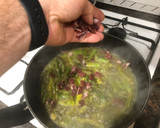 Foto del paso 4 de la receta: Espárragos salteados con huevo