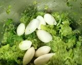 A picture of step 3 of Garlic Broccoli Soup.
