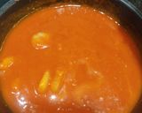 Foto del paso 2 de la receta: Merluza con gambas y tomate