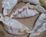 Foto langkah ke 3 dari resep Gyoza Sayur Daging Sapi.