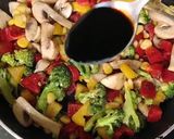 A picture of step 5 of Stir Fry veggie salad with grilled cottage cheese.