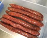 Une image de l'étape 4 de Merguez aux poivrons rouges, échalotes et herbes.