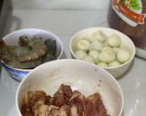 A picture of step 2 of Mi Quang with Shrimp, Pork, Ribs, and Eggs.