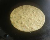 A picture of step 2 of Methi Khakras.