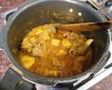 A picture of step 3 of Mutton potato curry.