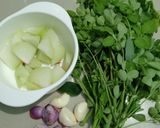 Foto langkah ke 1 dari resep Sayur Bening Kelor.