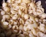 A picture of step 7 of Garlic Butter Pasta.