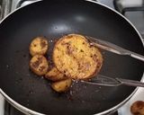 A picture of step 4 of Butter Roasted Potatoes.