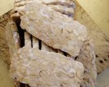 Gambar langkah 1 resipi Tempe goreng tepung.